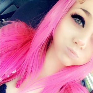 Meet your Posher, Laurel